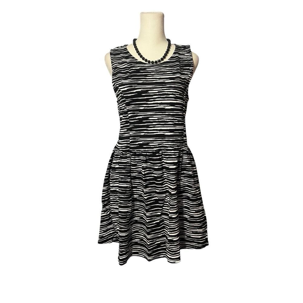 Divided Hm H&M Dress Sleeveless Black And White
